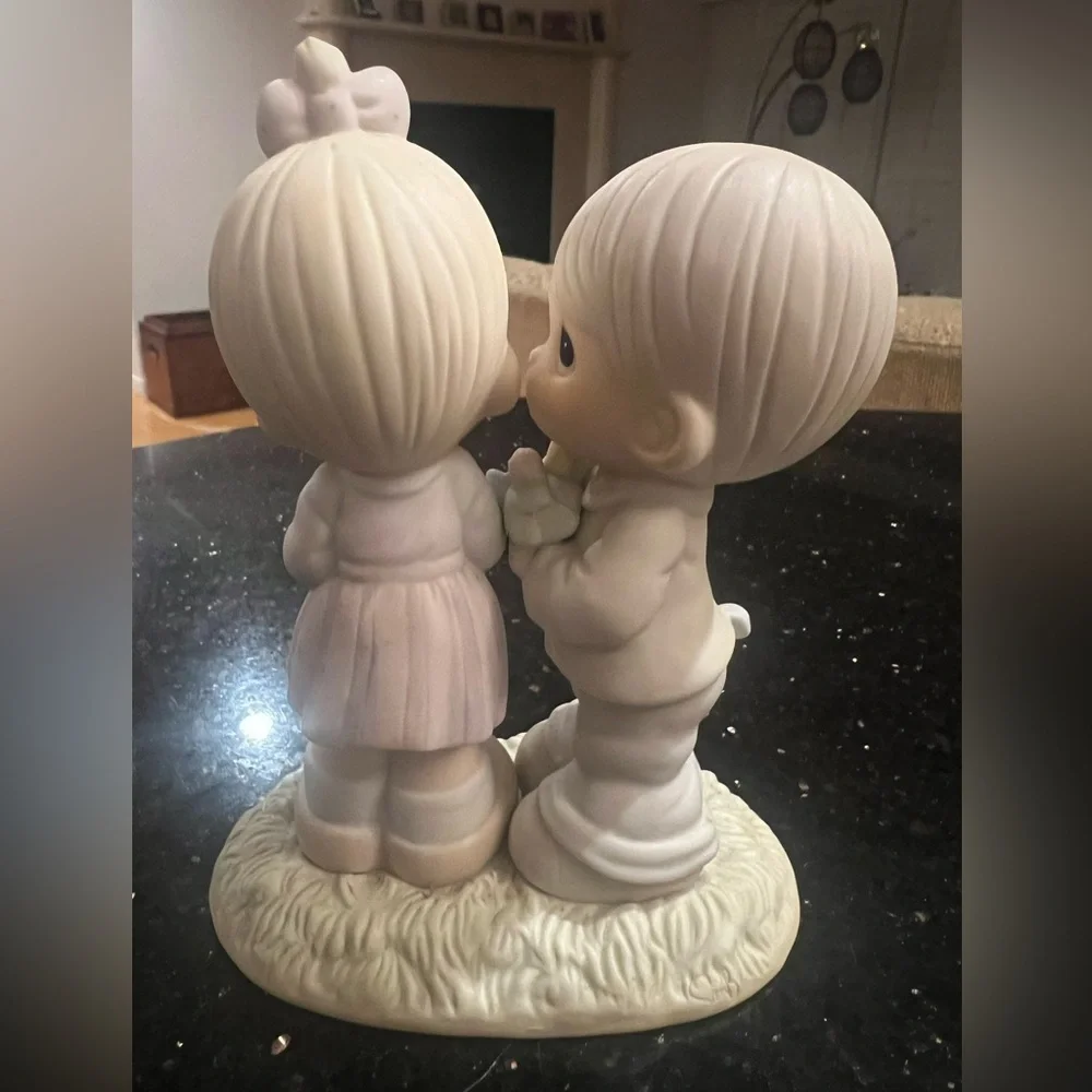 Enesco Precious Moments “Love is From Above” figurine